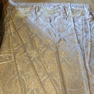 Elegant Gold and Cream Damask Curtain